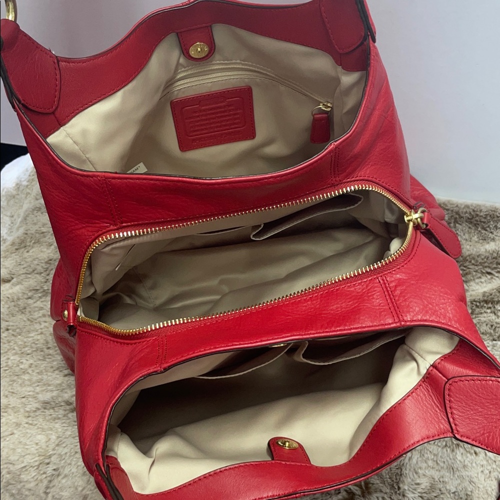 Coach ‘Campbell’ Leather Shoulder Bag - Picture 10 of 15